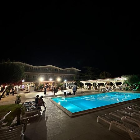 Hotel Ristorante Paradiso Albanella Екстер'єр фото