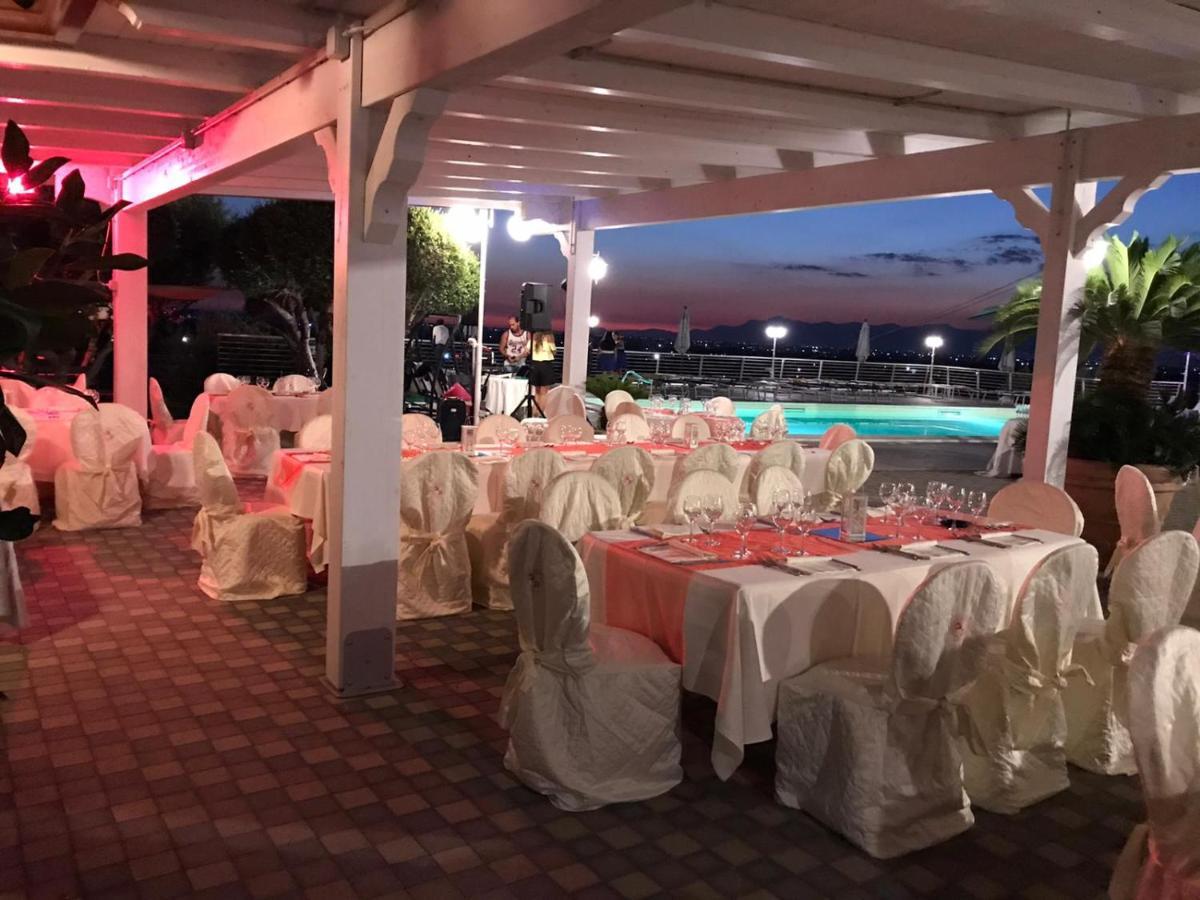 Hotel Ristorante Paradiso Albanella Екстер'єр фото
