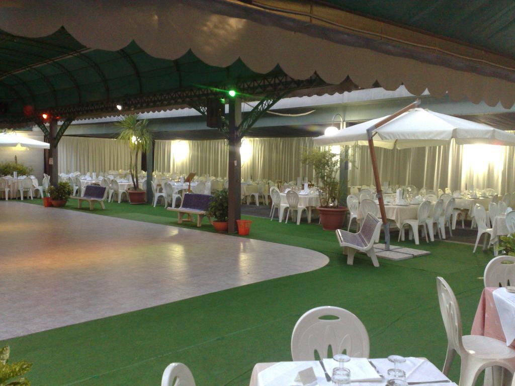 Hotel Ristorante Paradiso Albanella Екстер'єр фото