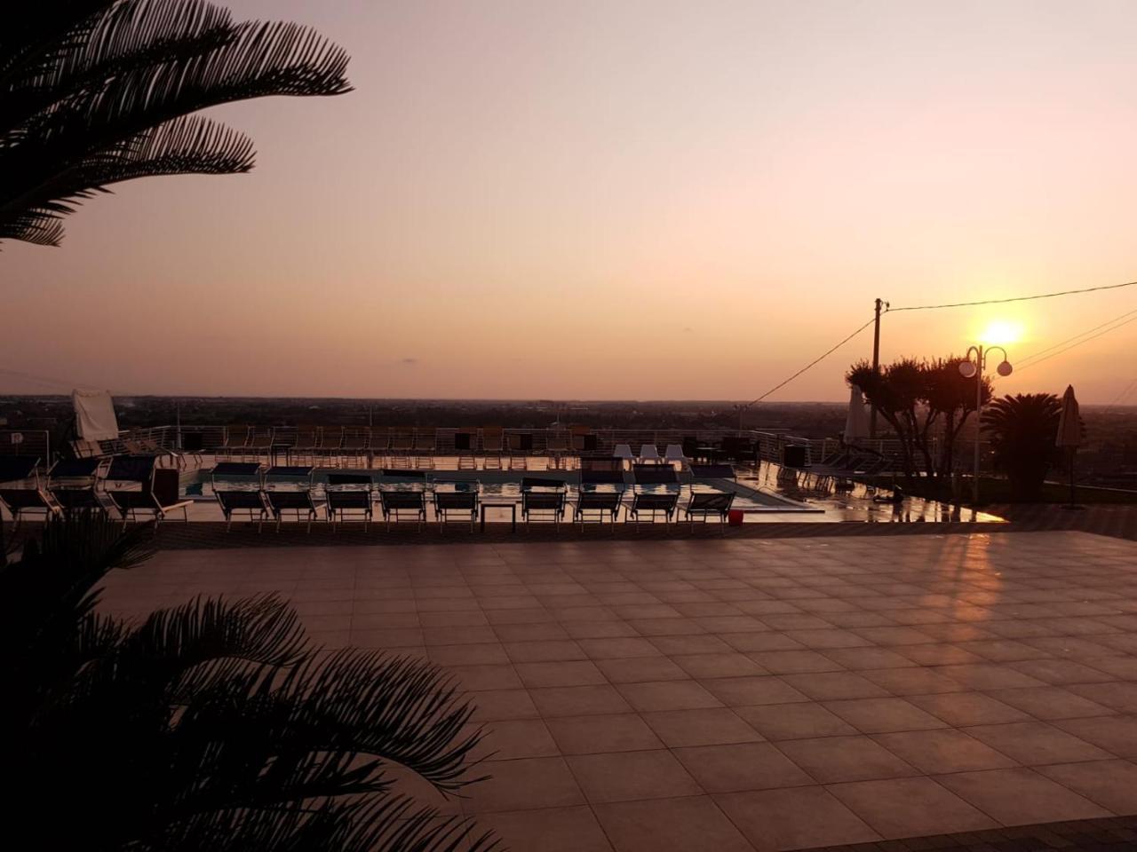 Hotel Ristorante Paradiso Albanella Екстер'єр фото