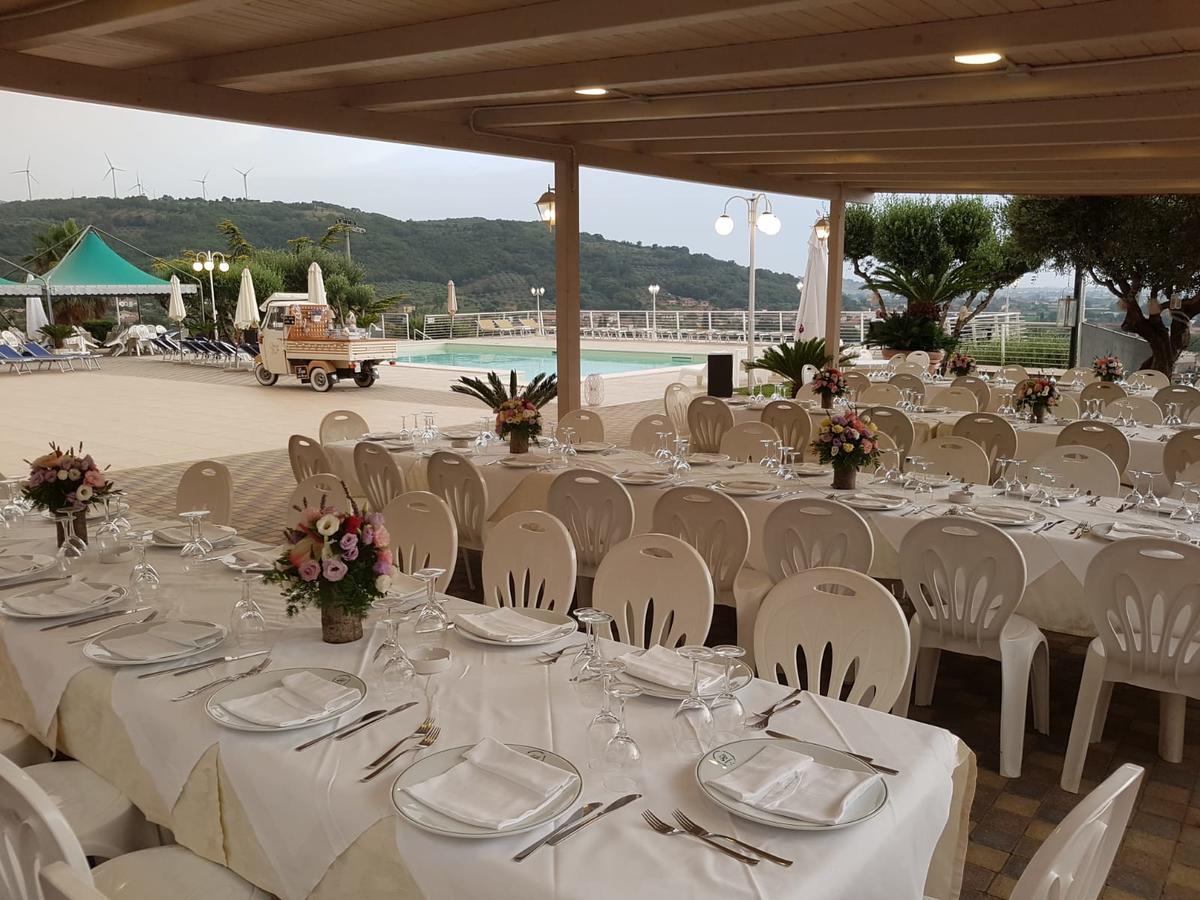 Hotel Ristorante Paradiso Albanella Екстер'єр фото