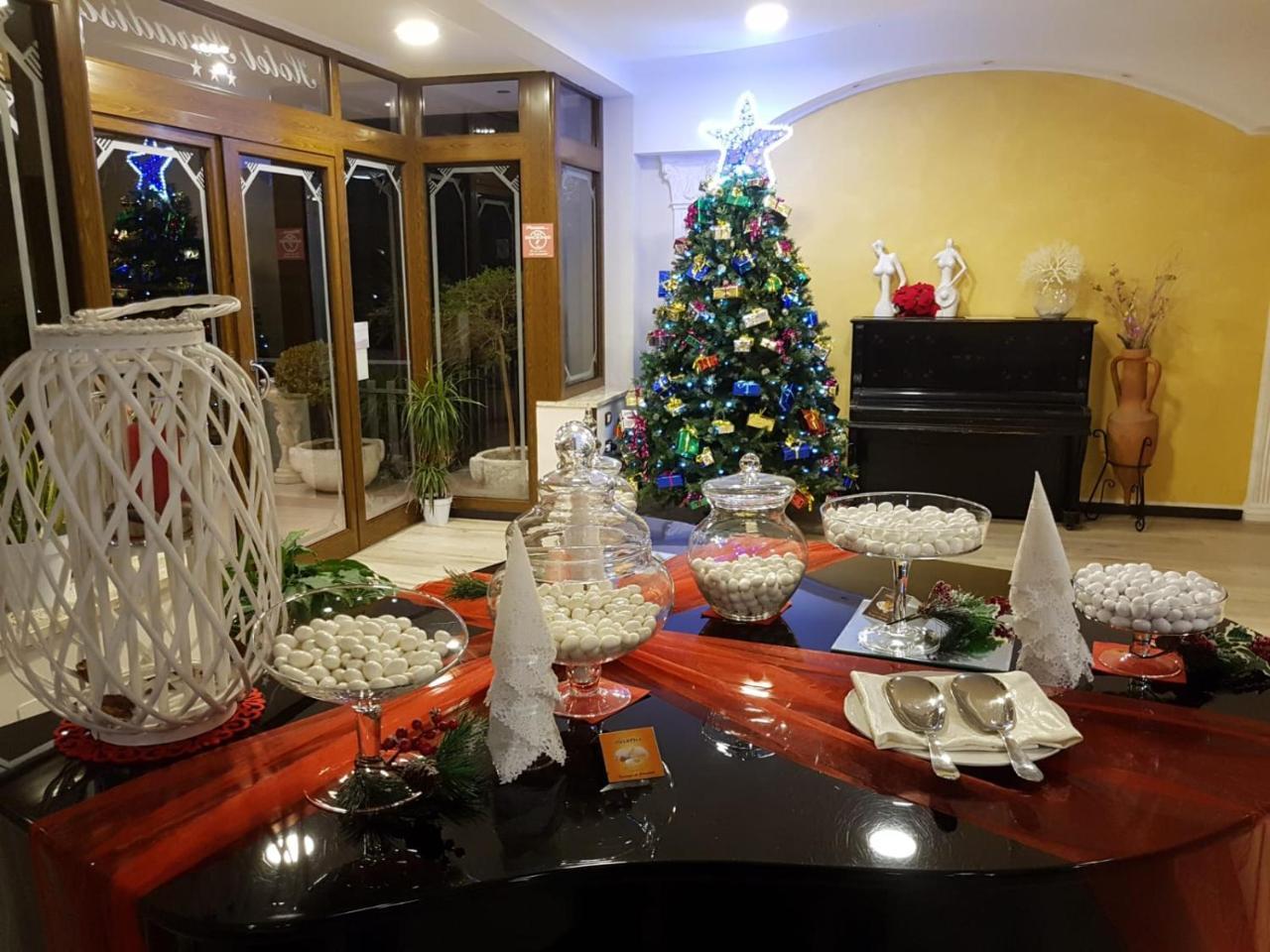 Hotel Ristorante Paradiso Albanella Екстер'єр фото